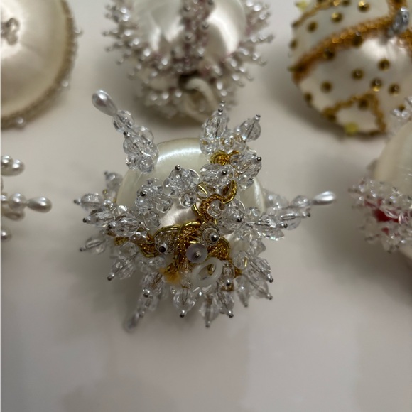 6 Elegant Pearl Bead Ornaments SATIN Hand Made MCM Heirloom one of a kind Vtg - Picture 5 of 16